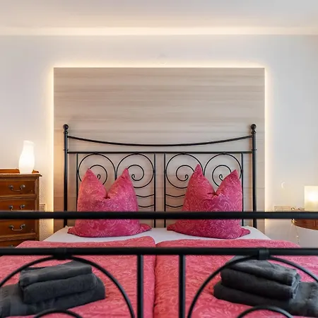 Carolin Apartment